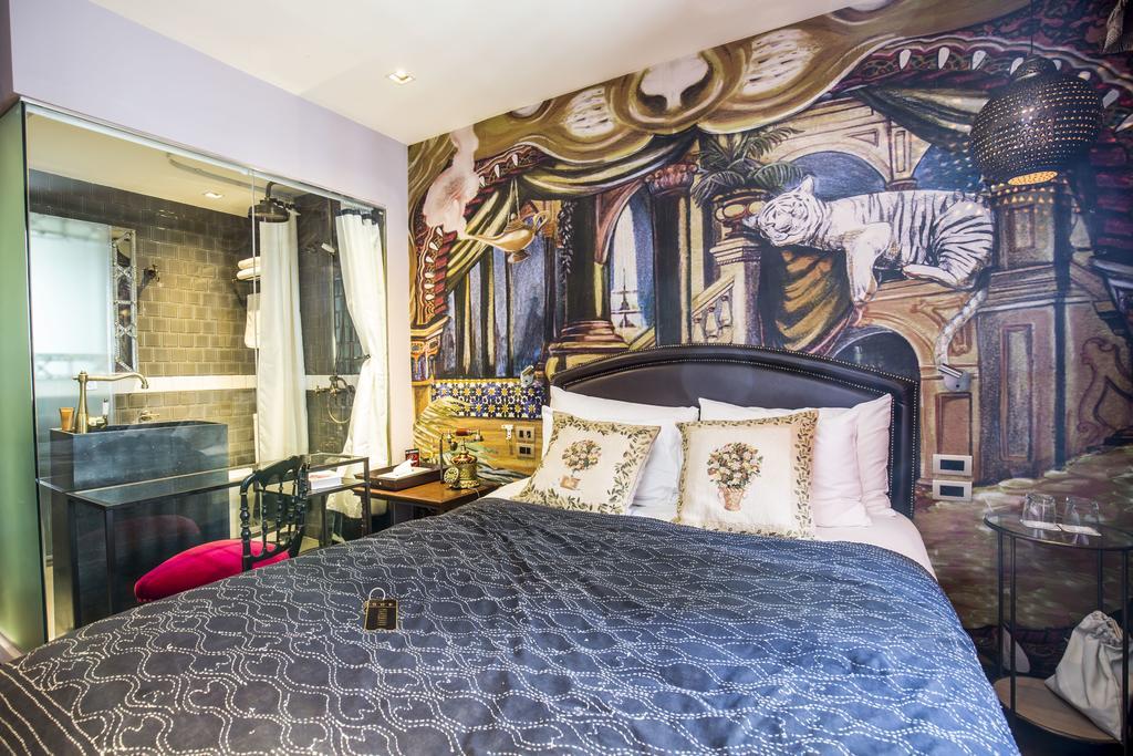 Playhaus Thonglor Hotell Bangkok Exteriör bild