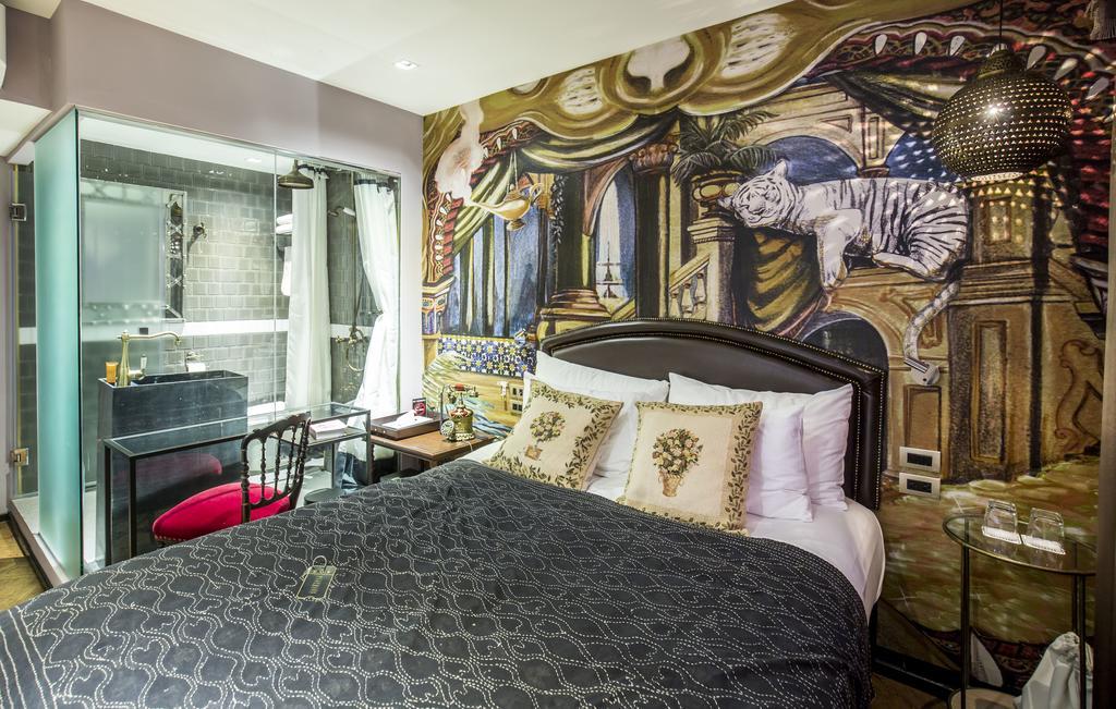 Playhaus Thonglor Hotell Bangkok Exteriör bild