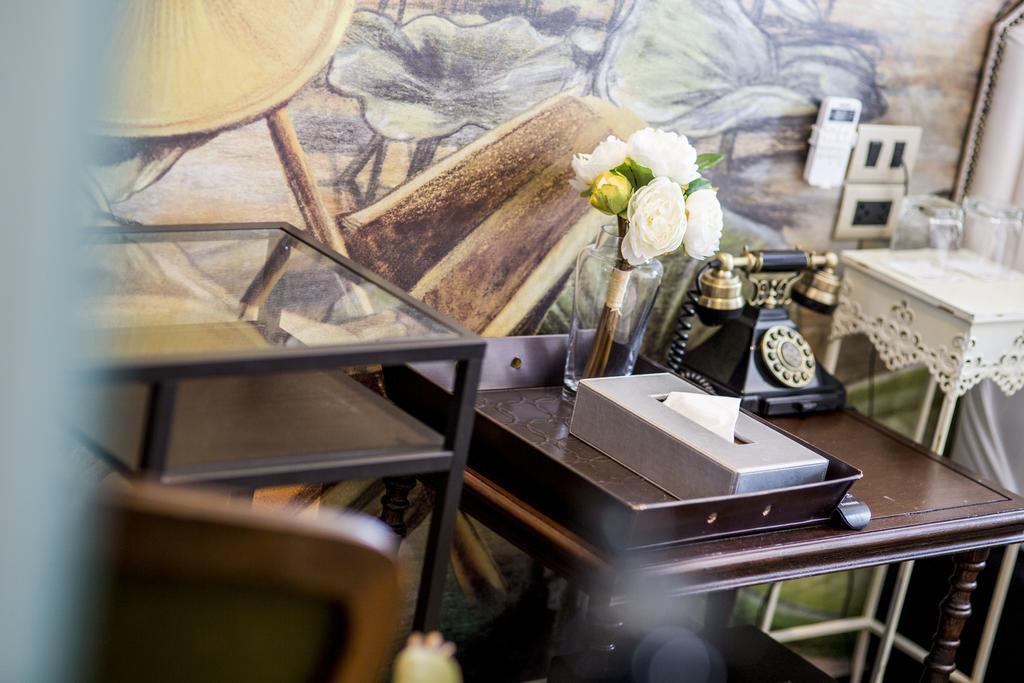 Playhaus Thonglor Hotell Bangkok Exteriör bild