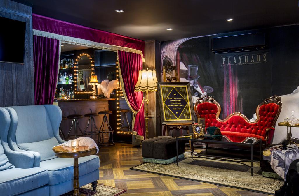 Playhaus Thonglor Hotell Bangkok Exteriör bild