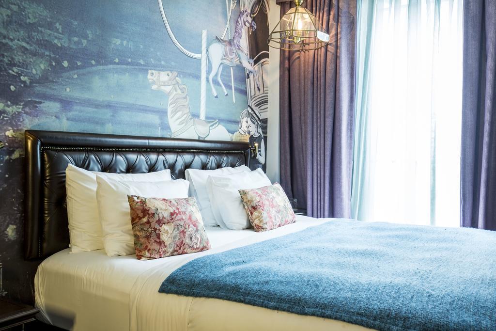 Playhaus Thonglor Hotell Bangkok Exteriör bild