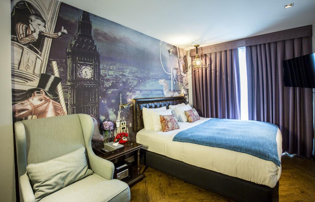 Playhaus Thonglor Hotell Bangkok Exteriör bild